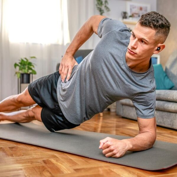 ۱۰ وسیله ورزشی پرکاربرد برای تمرین در خانه